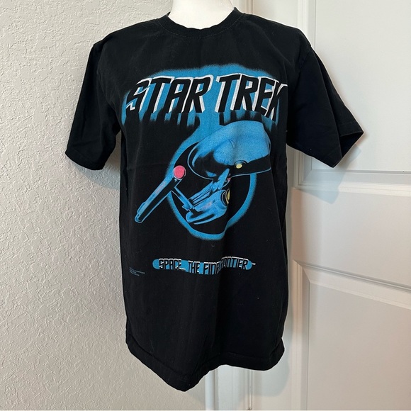 Vintage 90s Black Star Trek Graphic T-Shirt
